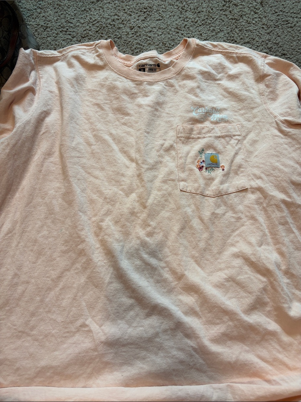 B69 Carhartt Womens 3XL Pocket Tee— Mother’s Day, EUC